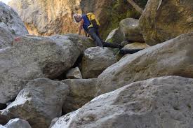 Im ort bei der kirche parken. Wanderbarer Peloponnes Styros Weltreisen