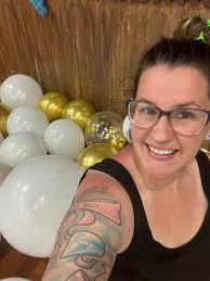 Kim Haldeman's Instagram, Twitter & Facebook