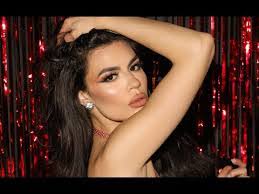 Marisa Sanford's Instagram, Twitter & Facebook