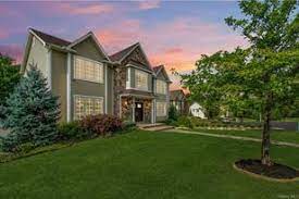 Browse photos, see new properties, get open house info, and research neighborhoods on trulia. 5 Marino Blvd Pomona Ny 10970 Mls H6072199 Coldwell Banker