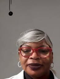 Amber's Hairstyle and Beauty Discussion