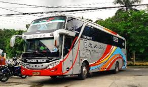 Jadwal keberangkatan bus malam mulai jam 11.00 s/d 20.00 wib menyesuaikan daerah keberangkatan dan. Pengemudi Bus Rosalia Indah Dapat Gaji Uang Makan Plus Beras