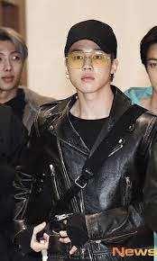Pin By Seunghunxx On Park Jimin Fashion Leather Jacket Style