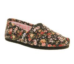 Get the best deals on bzees floral shoes for women when you shop the largest online selection at ebay.com. Toms Seasonal Classic Slip On Black Floral Flat Shoes For Women