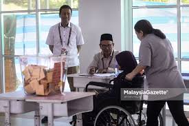 >> pilihan raya > prn sabah > live: Pengerusi Spr Tinjau Pusat Pusat Undi Prk Rantau