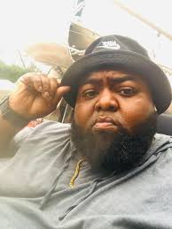 Should I separate the roots in this pot?