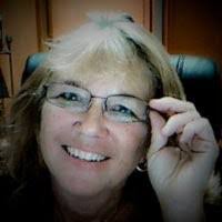 Anne Hebel's Instagram, Twitter & Facebook