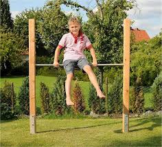 Mit dem farbenfrohen turnreck fabian von hudora unterstützt man die kinder auf spielerische weise in ihrer höhenverstellbar in 4 stufen von 71,5 bis 150 cm. Outdoor Fitness Gerate Fur Familien Und Fitness Freaks