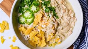 Easy Slow Cooker White Chicken Chili (w/ Cream Cheese)