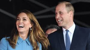 Da prins william skulle have overrakt beviset dermed er der mere og mere, der tyder på en snarlig royal forlovelse. Kate Og William Jubler Over Ny Hvalp Billed Bladet