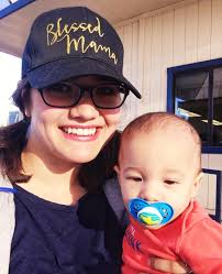 This cute girl is cheering 📣 for President Trump and so is her Nana!  🤠🙌🌅🙏❤️🇺🇸