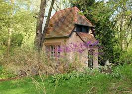 Take A Peek At Garden Sheds Gazebos Conservatories And Greenhouses From Around The World With Images Cottage Garden Garden Shed What Is A Conservatory
