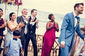 It's always tricky dealing with wedding dress codes that you've never heard of before, as they're always up to. 2021 Guide To Beach Wedding Attire Yeah Weddings