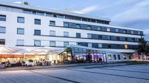 Featuring a solarium, a hairdressing salon and sauna facilities, hotel park consul koln is located 6 km from the waterside cologne chocolate museum. Hotel Park Consul Esslingen Esslingen Am Neckar Holidaycheck Baden Wurttemberg Deutschland
