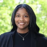 600+ perfiles de «Iyonna»