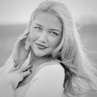 Olivia Schieber's Instagram, Twitter & Facebook