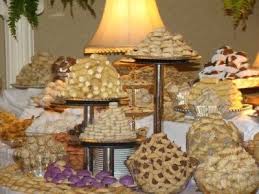 Steel City Bride A Pittsburgh Wedding April 2010 Pittsburgh Wedding Cookie Table Cookie Table Wedding Cookies