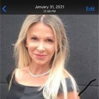 Carmela Perrone's Instagram, Twitter & Facebook