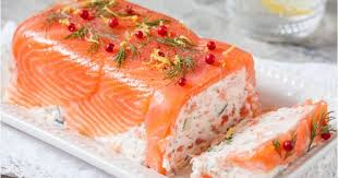 5 Recettes Tres Faciles A Faire A Base De Saumon Fume Pour Bien Manger Les Terrines Aux Crevettes Terrine De Saumon Fume Terrine De Saumon Recette De Terrine