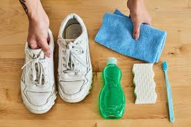 3 Easy Ways To Clean Your White Shoes So They Look Like New How To Clean White Shoes How To Clean White Sneakers White Shoes