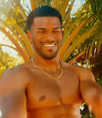 Love Island Boy Getting in Jeremiah's Head