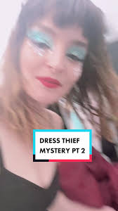 Who took her? Where did she go? Who brought her back? We will never know.  #chvrches #southsidefestival