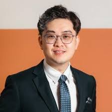 Aaron Kwan's Instagram, Twitter & Facebook