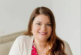 Julia Mcconnell's Instagram, Twitter & Facebook