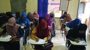 Contextual translation of berjalan dengan lancar into english. Lkp Bmc Pandeglang Banten Lkp Iec Serang Menjalakan Uji Kompetensi Bahasa Inggris Di Tuk Big Lkp Bmc