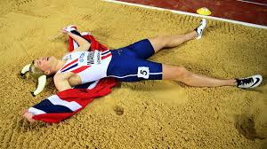 Karsten warholm training montage motivational video hurdles motivation. Leichtathletik Wm Karsten Warholm Holt Gold Uber 400 M Hurden Eurosport
