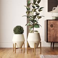4.3 out of 5 stars 70. 8194 Wilder Mid Century Modern Planters Set Of 2