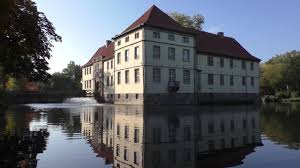 Erst kürzlich hat er seinen master in politikwissenschaften an der fernuni. Schlosspark Schloss Strunkede Herne Destimap Destinations On Map