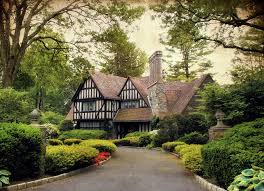 Pin By Sea Coast Exclusive Properties On Cute Cottages Tudor House Exterior Tudor Style Homes Brick Exterior House