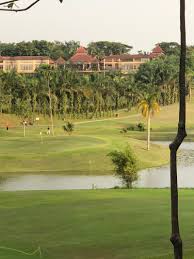 Aujourd'hui à kundang lakes country club, l'atmosphère sera instable. Lake Puteri Golf Club And Resorts Walk Trail Rawang Selangor Malaysia Pacer