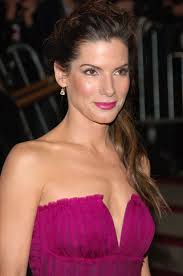 👍 Julia Roberts // ❤️ Sandra Bullock Julia Roberts embodies charisma,  warmth, and iconic smile, mastering romantic comedies and dramatic roles  with equal ease, becoming a timeless Hollywood star. Sandra Bullock blends