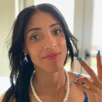 Ana Devora's Instagram, Twitter & Facebook