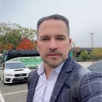 60+ perfiles de «Alberto Camacho»