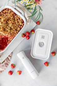 Erdbeer Granola Crumble In 2020 Lebensmittel Essen Lebensmittel Susse Sunde