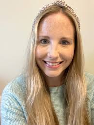 Melissa Albin's Instagram, Twitter & Facebook