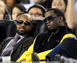 People That Wear Sunglasses Indoors Sunglasses How To Wear Wholesale Sunglasses