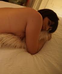 Femme transgenre : se masturber après lopération