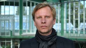 His sister is anja robert stadlober was born on 3 august 1982 in friesach in the austrian province of carinthia, and grew up. E Mail An Robert Stadlober Epd Film