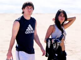 Imágenes de antonella roccuzzo y un exnovio impactaron en redes sociales antonella rocuzzo pasaba unos días de tranquilidad y relax en el principado de. Asi Se Conocieron Lionel Messi Y Antonella Roccuzzo
