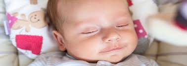 Bebeklerde Yastik Kullanilmali Mi