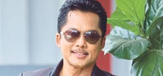 Allahyarham nassier wahab meninggal dunia di pusat perubatan universiti malaya di sini jam 12.45 pagi pada 5 disember yang lalu dipercayai akibat komplikasi ketumbuhan pada rahang kiri yang dialami sejak lima tahun yang lalu. Penyanyi Nassier Wahab Meninggal Dunia Sensasi Selebriti