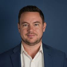 Jay Randell's Instagram, Twitter & Facebook