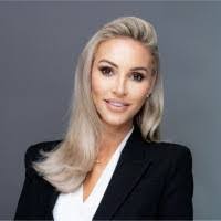 Dessie Wright's Instagram, Twitter & Facebook