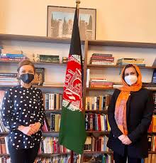 Women must be given the opportunity to partake in all levels of leadership in. Uber Den Tellerrand Afghanistan Ewa Ernst Dziedzic