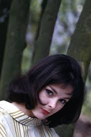 Who is Barbara Bricker dating? Barbara Bricker boyfriend, husband