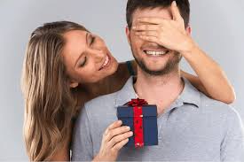 Here, 68 unique gifts for men that your brother, dad, son, or husband will love to get for father's day. Fantastic Gift Ideas For Your Boyfriend Dreams In Heels Travel And Lifestyle Blog By A Latina Abroad